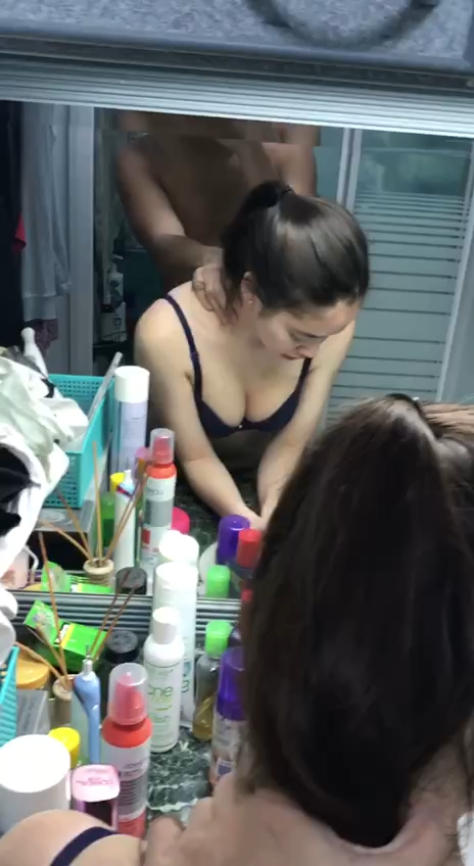 (viet69) Doggy em ny trong phòng tắm