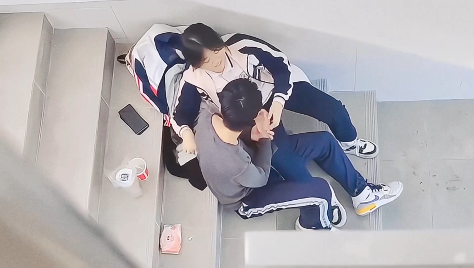 (sex clip) Móc lồn em ny nơi cầu thang
