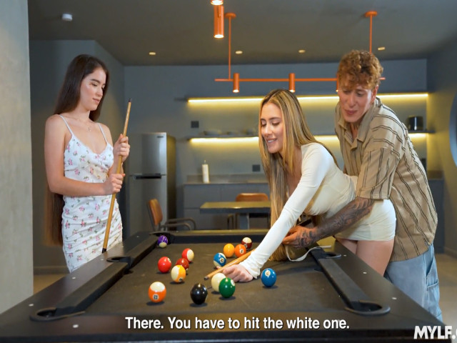 US-UK-Dậy chơi billiards thanh niên địt luôn chị người yêu